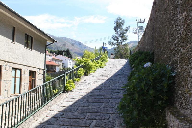 Casa Da Ribeira Guest House Alvoco da Serra Eksteriør bilde
