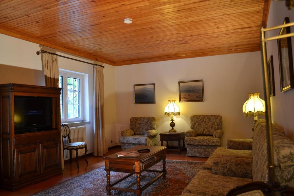 Casa Da Ribeira Guest House Alvoco da Serra Eksteriør bilde